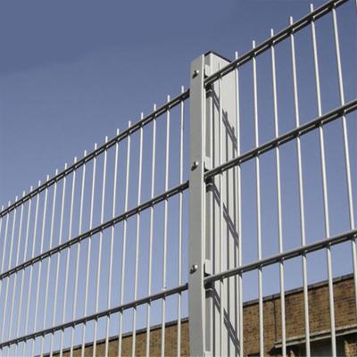 China Easily Assembled Hot Selling Powder Coated Double Rod Metal Bar Wire Welded Mesh 868/656/545 Twin Fence Grid Fence Mat for sale