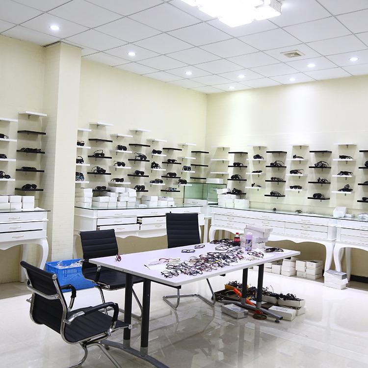 Verified China supplier - Taizhou Pingfan Glasses Co., Ltd.