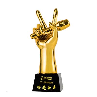 China New Arrival Support OEM Breathable Breathable Wholesale resin king of karaoke trophies awards for sale