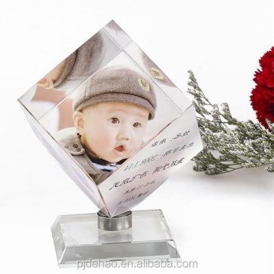 China Best Selling 3D Engraved Crystal Photo Block Cube With LED Light Base for sale