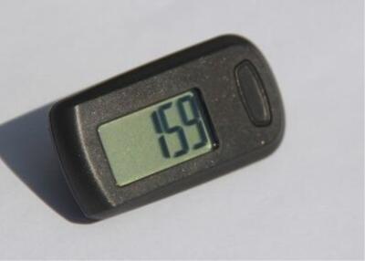 China Simple Step Counter Walking 3D Smart Pedometer No Bluetooth With Clip / Lanyard for sale