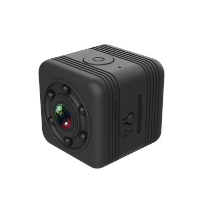 China Factory Price Durable Mini Battery WiFi Distance 15m Camera Sports Camera Water Sports Professional Sports Camera for sale