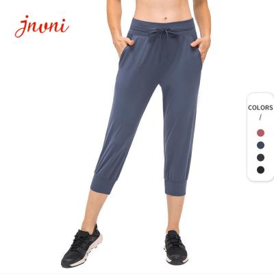 China 210gsm Women Lounge Wear 3/4 Yoga Pants Workout Sweatpants Yoga Jogger Carpis for sale