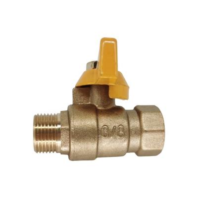 China Factory Supply Hot Selling Normal Temperature Ball Valve With Double Butterfly Handle Female/Male 3/8