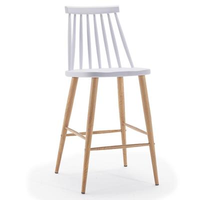 China Simple Windsor chair solid wood dining chair family creative leisure chair dining room stool Nordic negotiating chair for sale