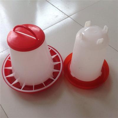 China Automatic Poultry Drinker Water Chicken Farm Chicken Poultry Plastic Drinkers for sale