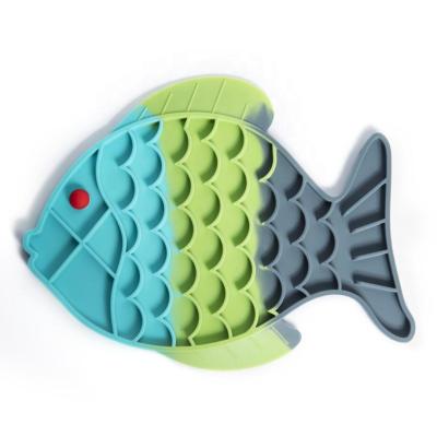 China Wholesale Viable Silicone Distraction Crab Fish Form Dog Food Dish Bowl Lick Mat Slow Feeder Fun Feed Pad With Suction Cup for sale