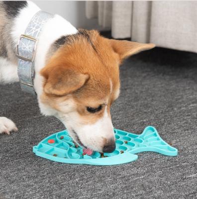 China Sustainable Silicone Dog Lick Mat For Dogs Pet Slow Food Pad Bathe Distraction Silicone Dog Sucker Food Training Pet Driver Supplies for sale