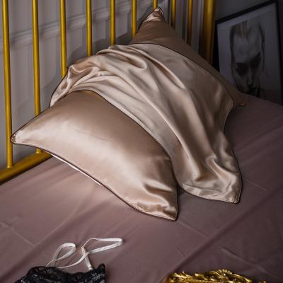 China Waterproof 100% mulberry silk pillowcase for hair Oxford style luxury 25 mm silk on both side of the cover for sale