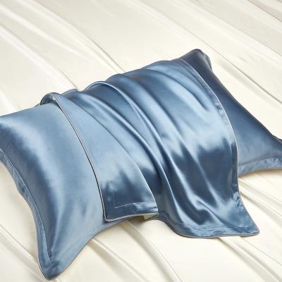 China Blue Bilateral Envelope 100% Silk Luxury Hypoallergenic Anti-wrinkle Pillowcases Anti-pilling Pillow Cases for sale