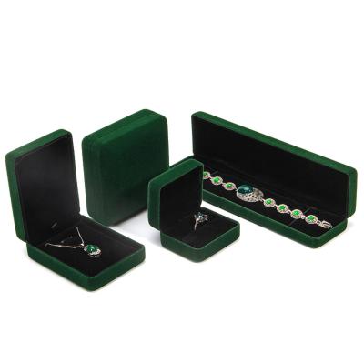 China Joyero Customized Soft Green Rather Brown Wholesale Eco-friendly Jewelry Box Ring Earring Box Velvet Necklace Gift Box for sale