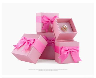 China Eco-friendly Jewelry Ring Earring Box 2020 Custom Logo Jewelry Package Boxes Cardboard Paper Jewelry Packaging Box Jewelry Box Pink Pink for sale