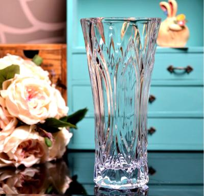 China Clear Castle Decorative Glass Vases Stock Handwash Classical Type For Flower for sale