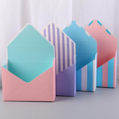 China Recyclable Creative Gift Box Mother's Day Folding Flower Box Flower Envelope Hand Packaging Paper Box for sale