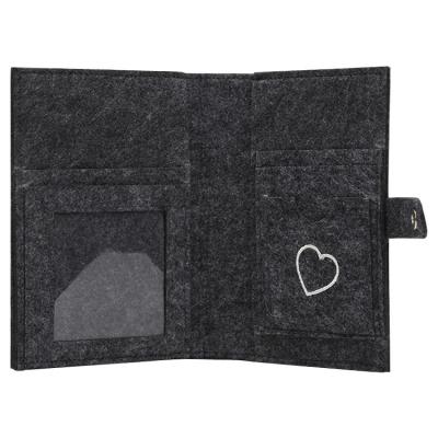 China Fashion Cover Feature Felt Mother Passport Cover Mutterpass Sleeve Bag Wool Felt Passport Cover Eco Friendly for sale