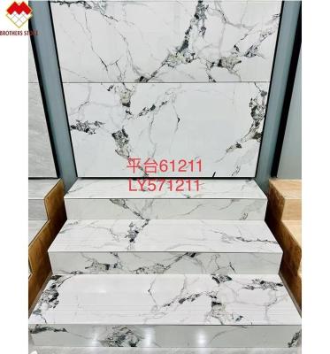 China Non-Slip Glazed Step Tread Floor Tile Modern Marble Look for External Wall Customized for sale