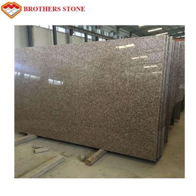 Chine Dalles et tuiles de granit du matériau de construction G687 pour des dalles de carrelages de mur à vendre