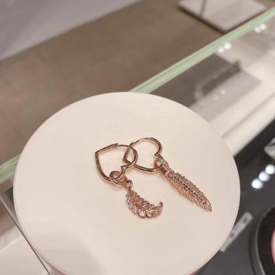 China FASHIONABLE Romantic Fashion Luxury Famous Brand Jewelry 18K Gold Plated Full Zircons CZ Leaf 316L Stainless Steel Lock Earrings for sale