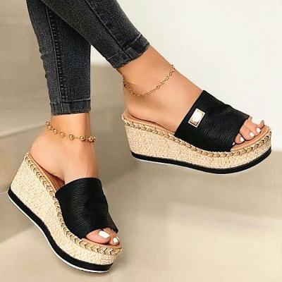 China 2021 Fashion Trend Big Size Hot Thick Bottom Cover Weave PU Platform Slipper Wedge Sandals For Women for sale