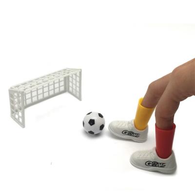 China Playing Hot Sale Mini Finger Football Desktop Toy For Kids for sale