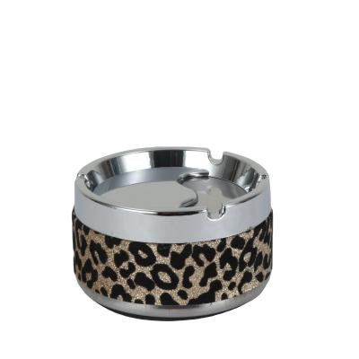 China 430 stainless steel low price luxury popular bar light ashtray simple fashion metal ashtray for sale