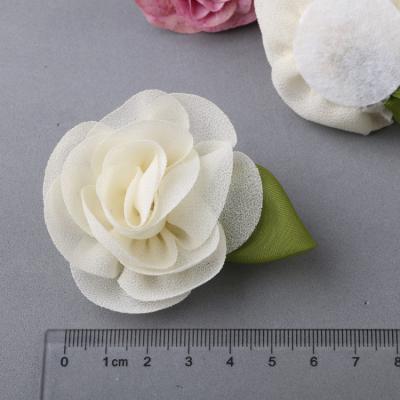 China Garment Accessories Shape Chiffon Fabric Flower With Green Leaf Dress Decoration For Wedding Invitation Artificial Flowers for sale