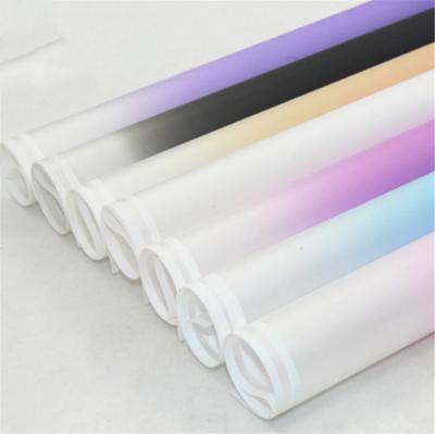 China Material de empaquetado de papel impermeable de la flor de la estera de la pendiente de embalaje de la caja de regalo de OPP los 58*58cm en venta