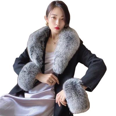 China Real Fluffy Real Fox Fur Neck Warmer Winter Women Natural Fur Scarf Fox Fur Collar Fox Fur and Fox Cuffs Detachable Warmer for sale