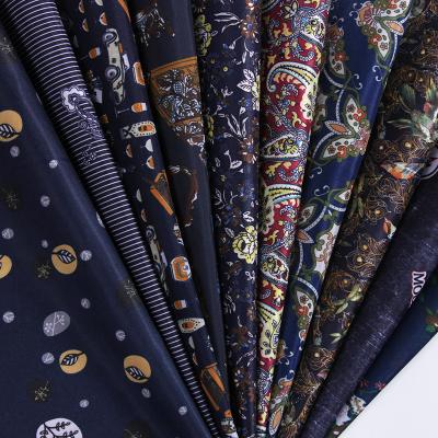 China Popular blackout 2022 pongee fabric 210T polyester printing simple printing fabric for pocket cloth and apparel lining for sale