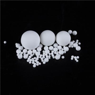 China Top Notch Inert Packing Balls Unit Compressive Strength 13mm/N ≥ 5000 95% Alumina Content for sale