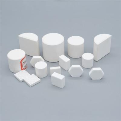 Cina Alumina ceramica su misura rivestimenti di usura Usura Volume 0.50cm3 Superior resistenza all'usura in vendita