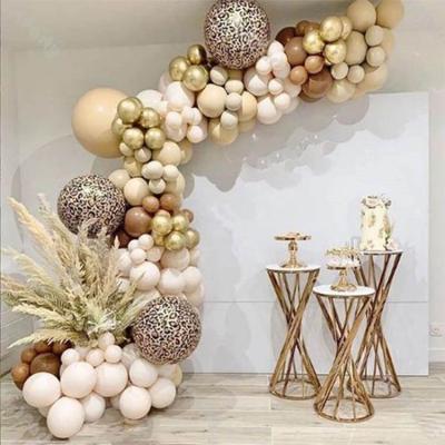 China Wedding Shiny Wedding Pedestal Cake Stand Gold Color Round Stainless Steel Pedestals For Event Decoration for sale