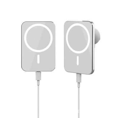 Chine Chargeur sans fil magnétique de bâti de voiture de Magsafe 9V 2A pour Iphone 12 pro maximum à vendre