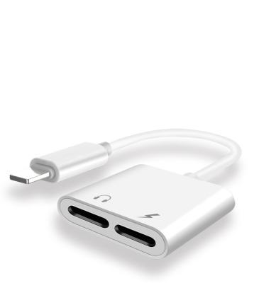 China 2 in 1 3.5mm Audiokabel ABS Doppelkopfhörer Jack Adapter For Iphone 7 8 X zu verkaufen