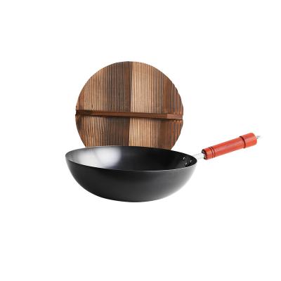 China Sustainable Household Cast Iron Pot Set Pan Nonstick Round Bottom With Wooden Handle for sale