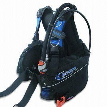 中国 技術的なダイビングのための BCD のスキューバ ダイビング ギヤおよび起源/技術的な浮力の補正器 販売のため