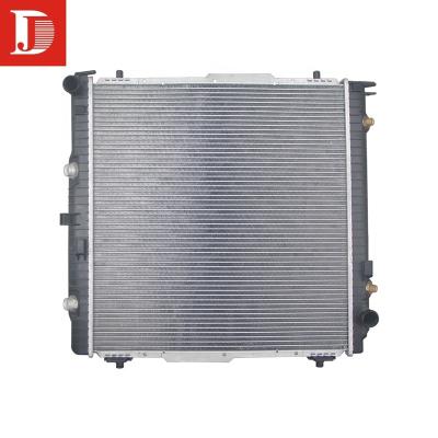 China plastic tank & Aluminum Core Lowest Price Auto Cool Aluminum Universal Car Radiator for sale