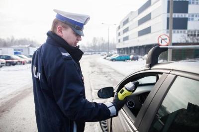 China Alcoholímetro profesional del alcoholímetro de la policía del CE ROHS AT7000 para la investigación rápida en venta