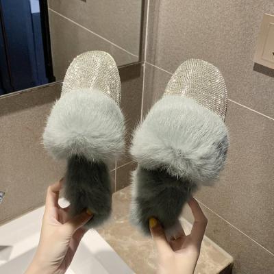 China Fashion Trend Women's Slippers Ladies Round Toe Luxury Rhinestone Fur Crystal Slippers Bedroom Slippers Winter Diamond Mules Indoor Flats Warm for sale