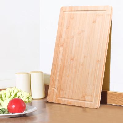 China Cheap and Simple Large Size Kitchen Viable Bamboo Cutting Board Customized Logo Bamboo Chopping Blocks for sale