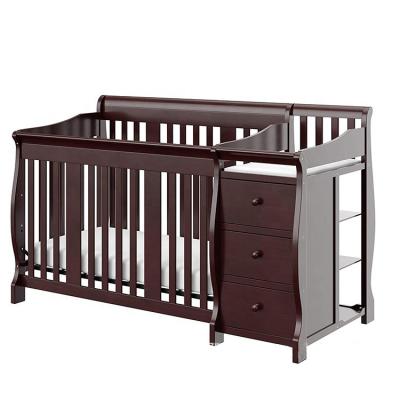 China 2021 Eco-friendly Materials Multifunctional North American Style 4 In 1 Bed Wooden Baby Cribs With Drawer for sale