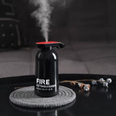 China Mini Car Use Promotional Gifts Portable Fire Extinguisher Humidifier for Car with 1 Hour and 2 Hours Timer for sale