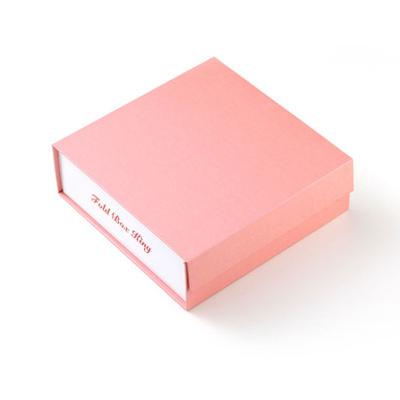 China Professional Pink Magnetic Luxury Magnetic Closure Custom Materials Recycled Gift Box Gift Boxes With Logo for sale