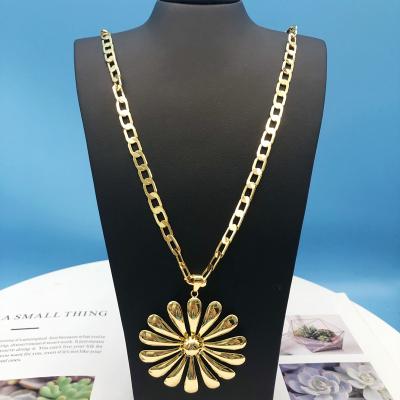 China New CLASSIC Fashion Necklace Gold Plated Hip Hop Jewelry Rap Necklace Gold Cuban Link Chain Choker For Women Gorgeous for sale