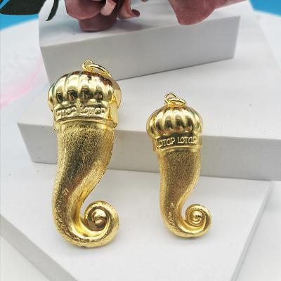 China CLASSIC Natural Pepper Pendant Good Quality Brass Gold Plated Oval Shape Pendant Mini Jewelry Pendant Necklace for sale