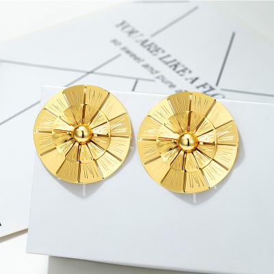 China Free Sample TRENDY Fashion Personalized Women's Dubai 24k Gold Plated Diamond Stud Earrings Luxury Jewelry for sale