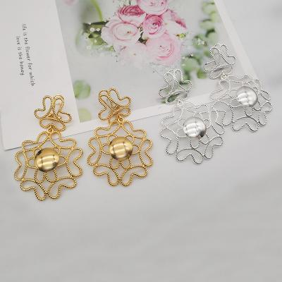 China Wholesale Drop Earring FASHIONABLE Luxury Crystal 18K 24K Gold Plated Silver Color Flower Pattern Jewelry For Women Travel Souvenirs for sale