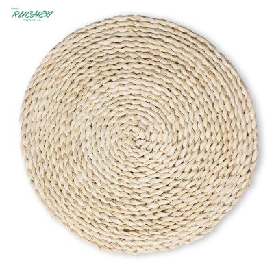 China 38cm Sustainable Corn Fur Handmade Woven Round Coasters Coffee Drinks Cup Coffee Drinks Cup Desk Table Mat Heat Insulation Place Mat for sale