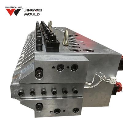 China Thick steel plate die head used to produce automotive interior parts by thick sheet blister peoduction extrusion molding line for sale