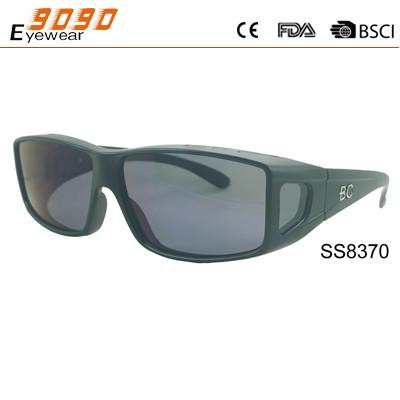 China Hot sale style sports sunglasses with plastic frame,UV 400 protection lens for sale